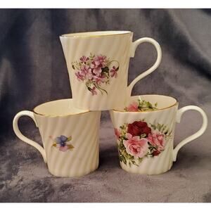 Royal Castle Floral Mug Multicolor Bouquet Staffordshire England Bone China 3